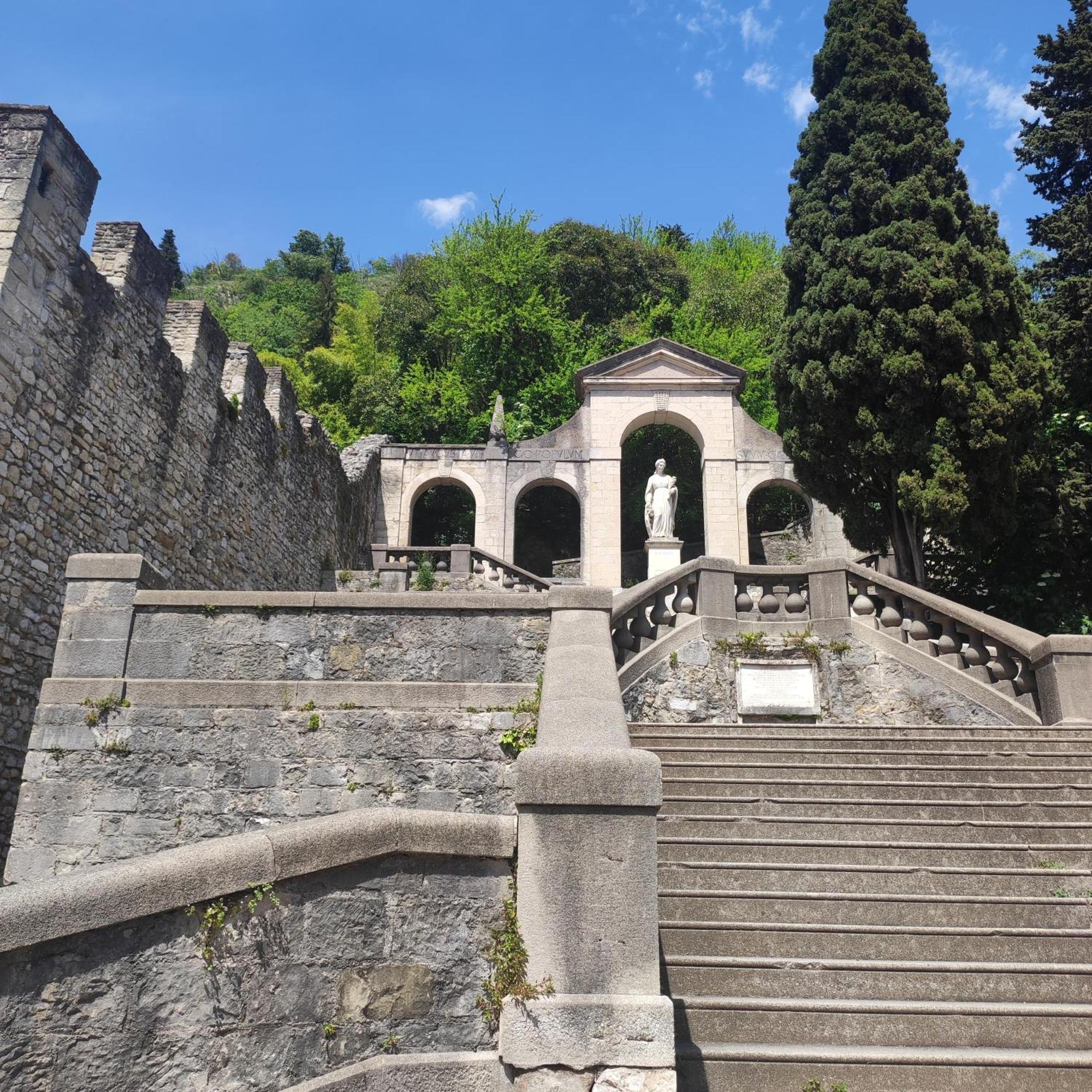 فيتوريو فينيتو Torre Ca Emo, La Mansarda Di Serravalle المظهر الخارجي الصورة